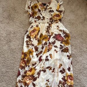 Chic Floral Maxi Dress in Cream and Brown